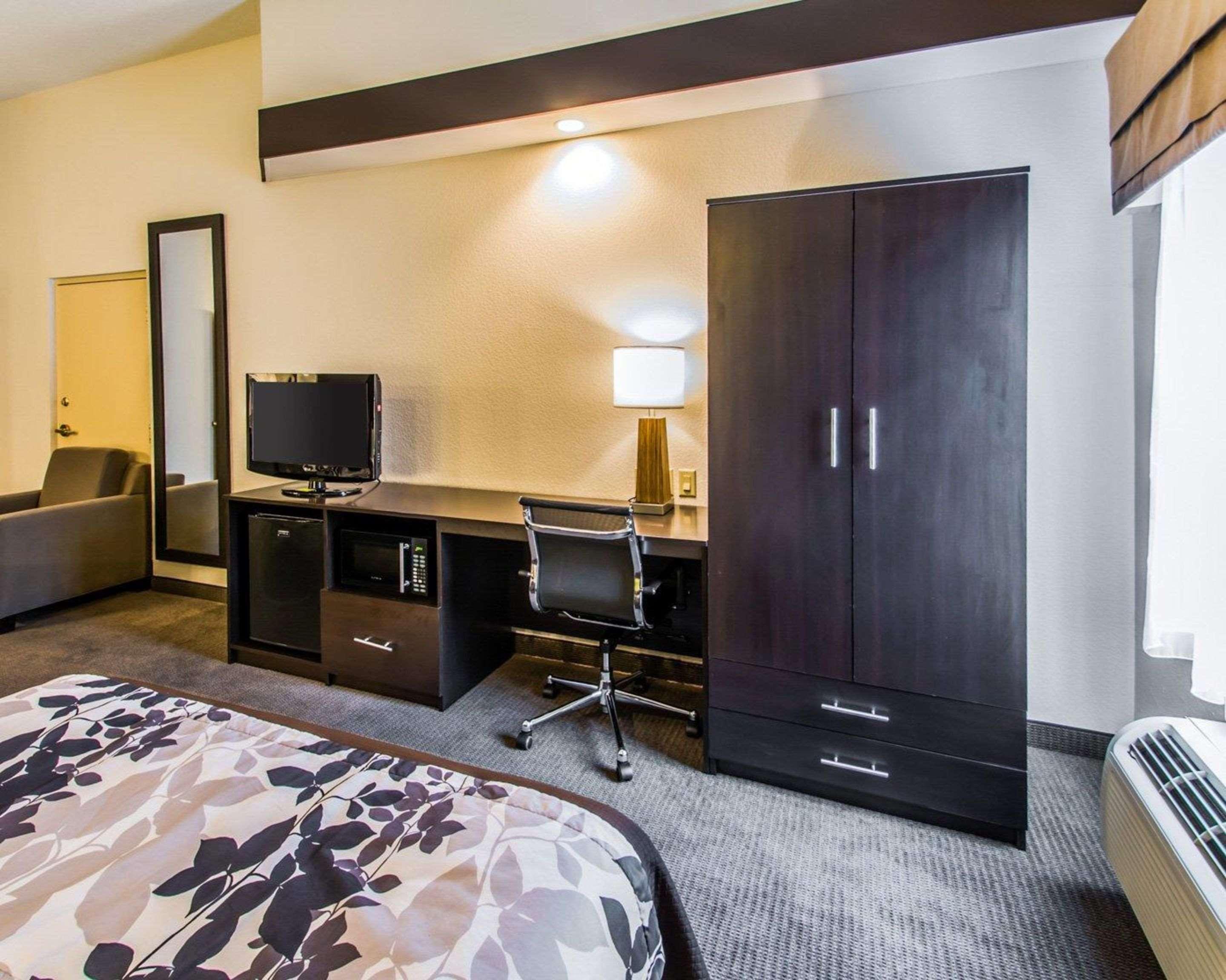 Sleep Inn & Suites Orlando International Airport Exterior photo