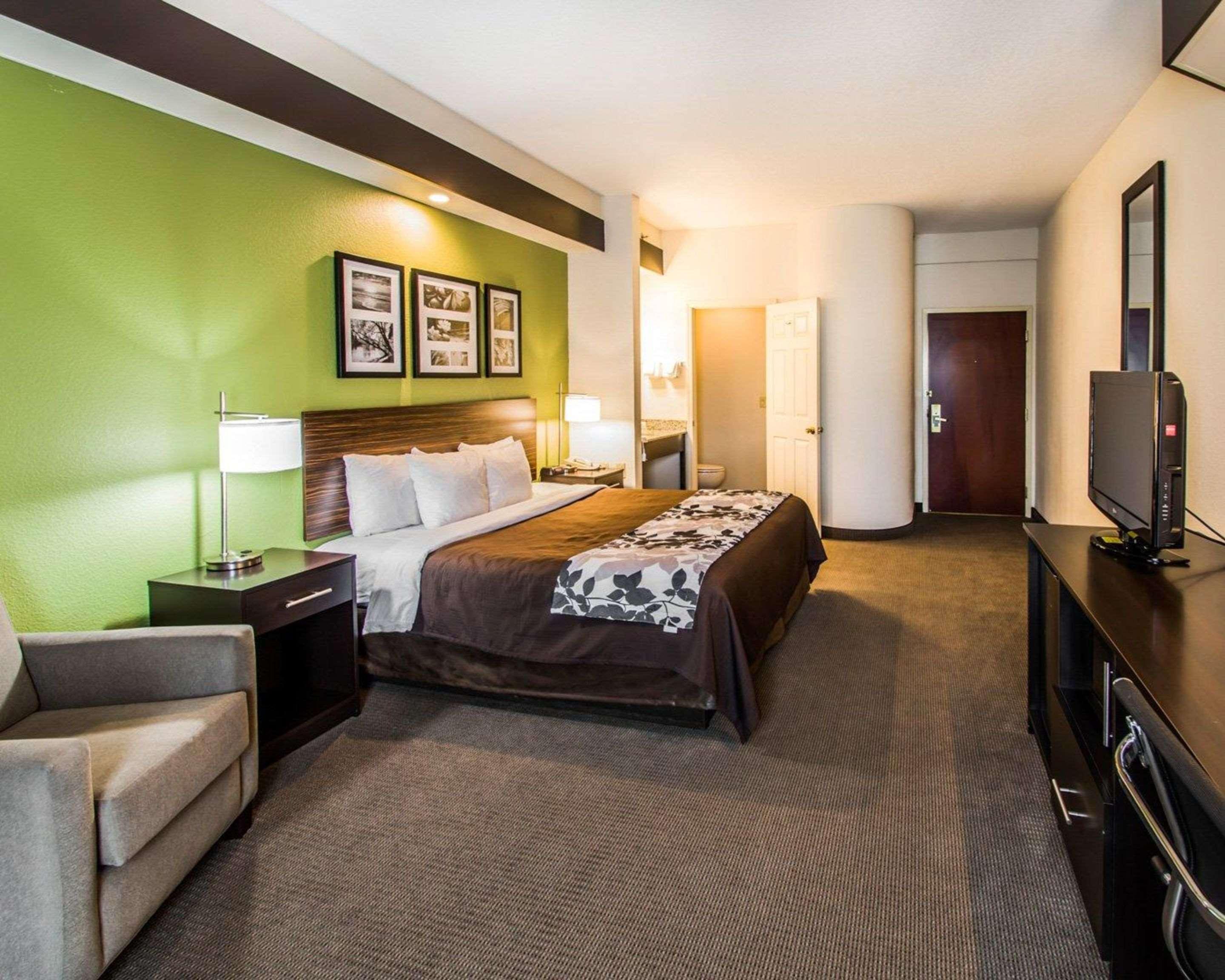 Sleep Inn & Suites Orlando International Airport Exterior photo